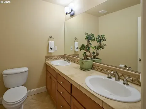 3637 Ne Ione Street Camas WA 98607