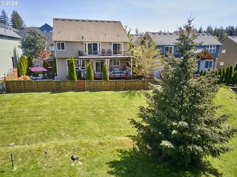 3637 Ne Ione Street Camas WA 98607