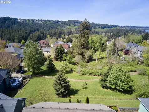 3637 Ne Ione Street Camas WA 98607