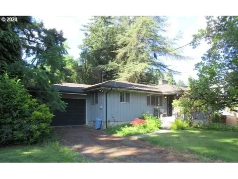 4832 Ne Simpson Street Portland OR 97218