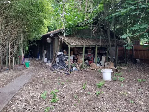 4832 Ne Simpson Street Portland OR 97218