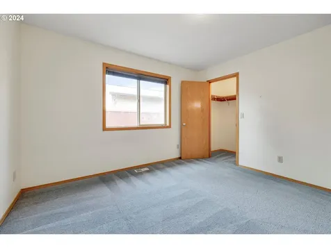 11336 Ne Klickitat Street Portland OR 97220