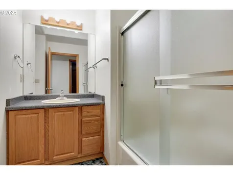11336 Ne Klickitat Street Portland OR 97220
