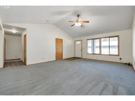 11336 Ne Klickitat Street Portland OR 97220