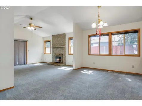 11336 Ne Klickitat Street Portland OR 97220