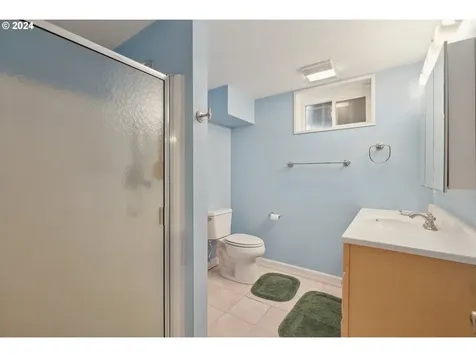 1031 SE 56th Avenue Portland OR 97215