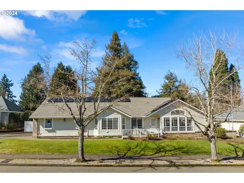 926 Clearbrook Drive Oregon City OR 97045