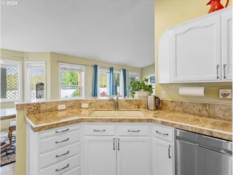 18814 S End Road Oregon City OR 97045