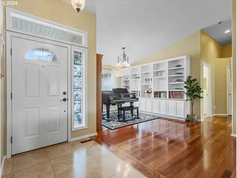 18814 S End Road Oregon City OR 97045