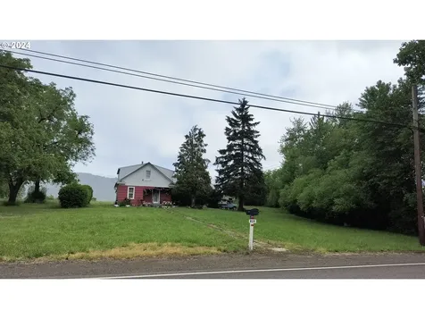 819 W Main Street Sheridan OR 97378