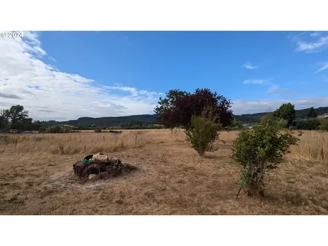 819 W Main Street Sheridan OR 97378