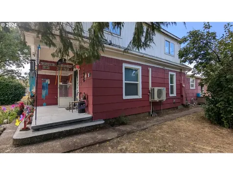 819 W Main Street Sheridan OR 97378