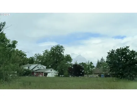 819 W Main Street Sheridan OR 97378