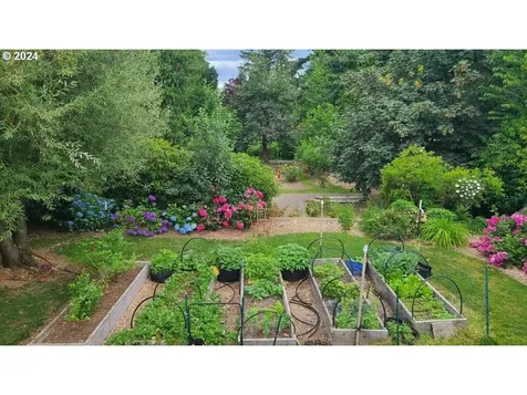 16745 Ne Hassalo Street Portland OR 97230