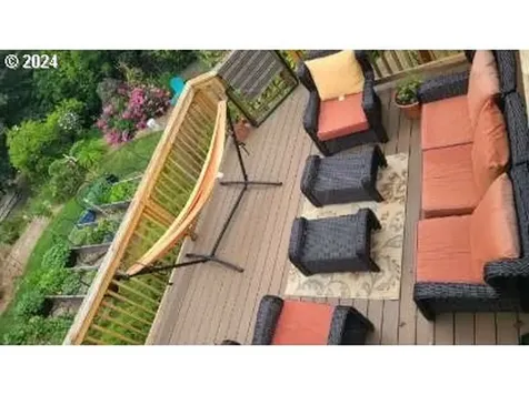 16745 Ne Hassalo Street Portland OR 97230