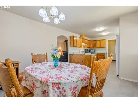 2341 SW Indian Avenue Redmond OR 97756