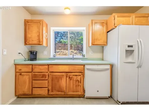2341 SW Indian Avenue Redmond OR 97756