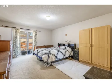 2341 SW Indian Avenue Redmond OR 97756