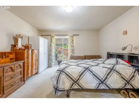 2341 SW Indian Avenue Redmond OR 97756