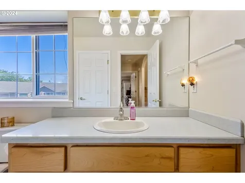 2341 SW Indian Avenue Redmond OR 97756