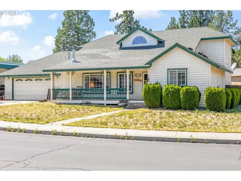 2341 SW Indian Avenue Redmond OR 97756
