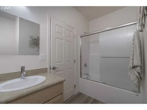 1583 37th Street Florence OR 97439