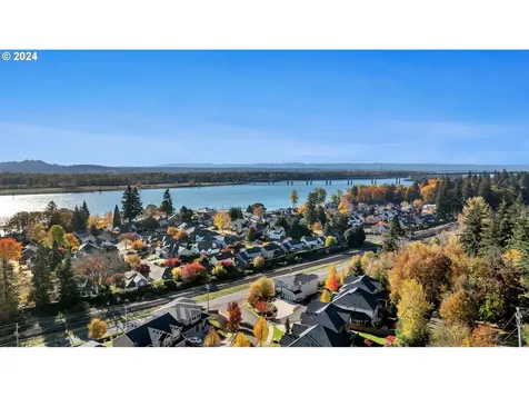 14215 SE Bella Vista Place Vancouver WA 98683