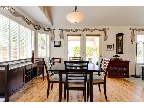 832 Royaldel Lane Springfield OR 97477