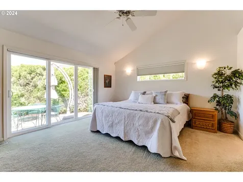 832 Royaldel Lane Springfield OR 97477
