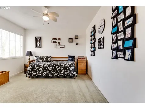 832 Royaldel Lane Springfield OR 97477