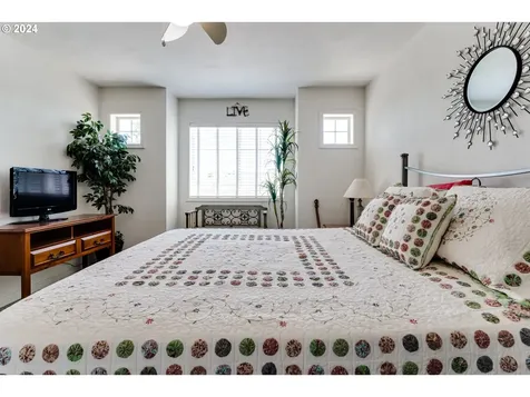 832 Royaldel Lane Springfield OR 97477