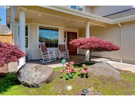 832 Royaldel Lane Springfield OR 97477