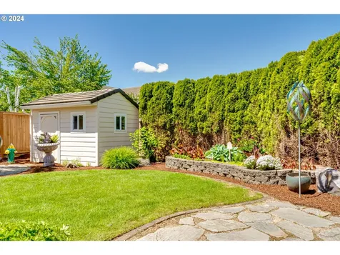 832 Royaldel Lane Springfield OR 97477