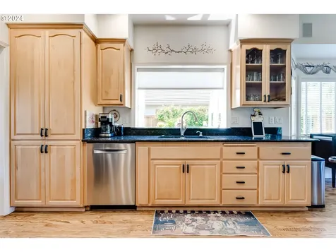 832 Royaldel Lane Springfield OR 97477