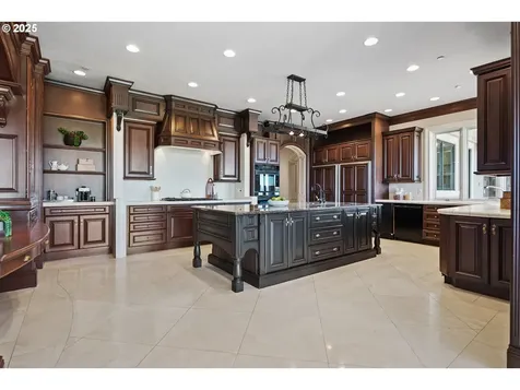 21121 NW 17th Court Ridgefield WA 98642