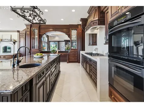 21121 NW 17th Court Ridgefield WA 98642