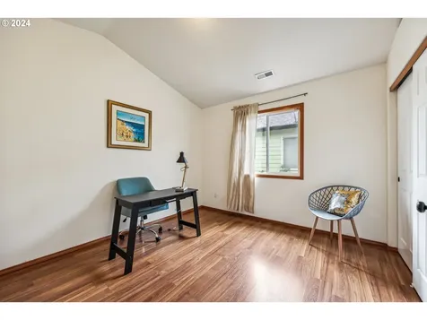 6018 Se Malden Street Portland OR 97206