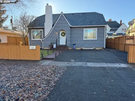 124 NW 2nd Street Goldendale WA 98620