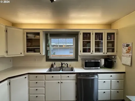 124 NW 2nd Street Goldendale WA 98620