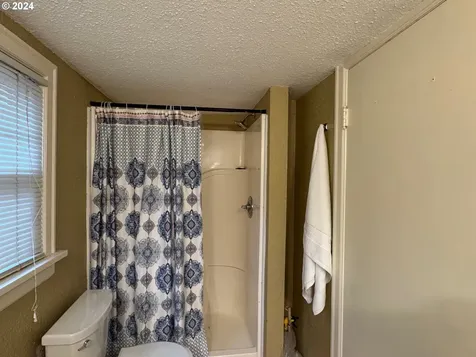 124 NW 2nd Street Goldendale WA 98620