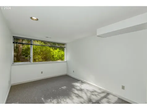 2417 Sw Canby Court Portland OR 97219