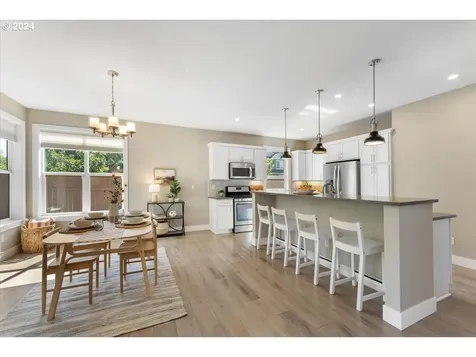 7475 SE Rhone Street Portland OR 97206