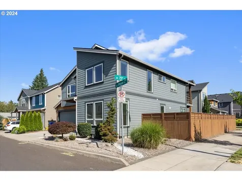 7475 SE Rhone Street Portland OR 97206