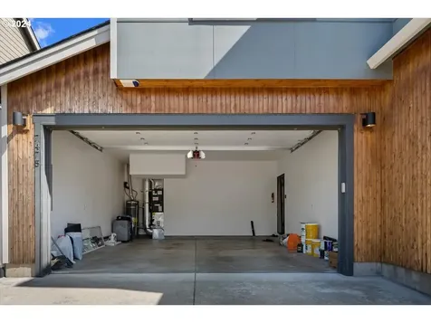 7475 SE Rhone Street Portland OR 97206