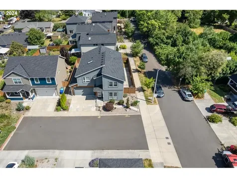 7475 SE Rhone Street Portland OR 97206