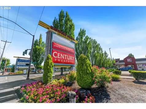 7475 SE Rhone Street Portland OR 97206