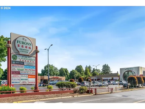 7475 SE Rhone Street Portland OR 97206