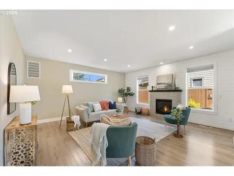 7475 SE Rhone Street Portland OR 97206