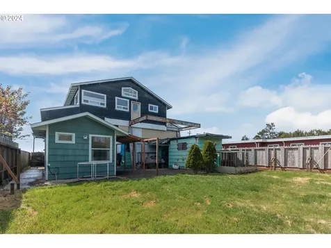1040 Nw Hurbert Street Newport OR 97365