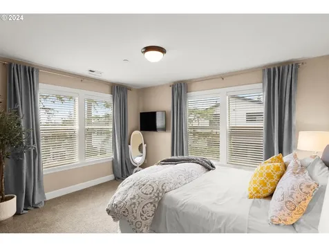 1369 Nw 114th Avenue Portland OR 97229